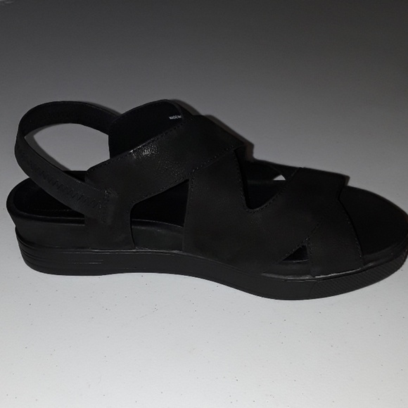Eileen Fisher Sonny sneaker sandal 😎🏖️ - Picture 3 of 8